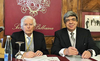Firma de convenio de colaboración entre la Real Academia de Medicina del País Vasco y la RADE